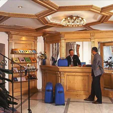 Hotel Zum Wolf Castelrotto